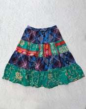 Load image into Gallery viewer, 【My Me】Old  saree× MyMe Skirt-Mother
