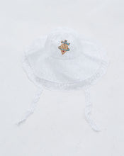 Load image into Gallery viewer, QUEEN HAT-WHITE
