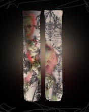 Load image into Gallery viewer, TEKITO-★ 命を大切にSOCKS
