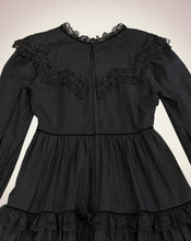 画像をギャラリービューアに読み込む, QUEEN GARDEN DRESS
