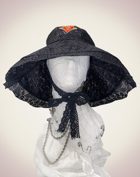 QUEEN HAT-BLACK