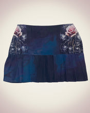 Load image into Gallery viewer, EXCITE FRIENDS SKIRT*Last one
