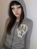 反抗の勇者Hoodie Deep