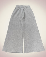 画像をギャラリービューアに読み込む, 反抗の勇者 Pants
